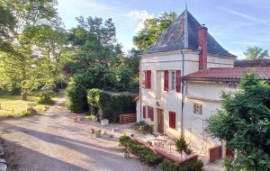Gite front buiten 0333
